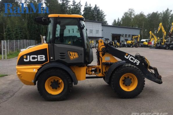 لودر چرخی jcb مدل 409