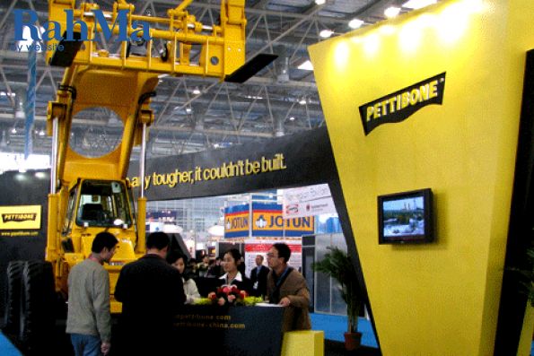 گروه تجهیزات سنگین Pettibone-Heico در نمایشگاه CIPPE، مرکز نمایشگاه بین المللی پکن، محصولات خود را ارائه می دهد