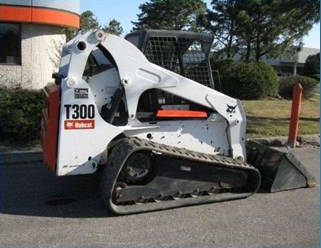 مینی لودر چرخ زنجیری BOBCAT مدل T300-T300H